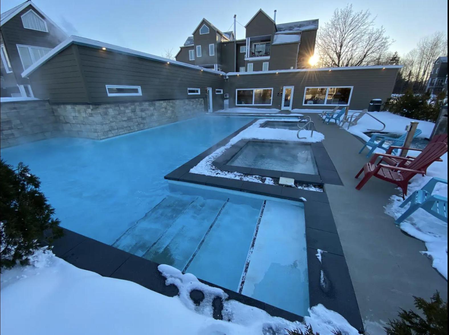 Condos Vacances Msa 2Ch Avec Piscine Et Spas Exterieurs Gratuits 4 Saisons!! Beaupré Zewnętrze zdjęcie